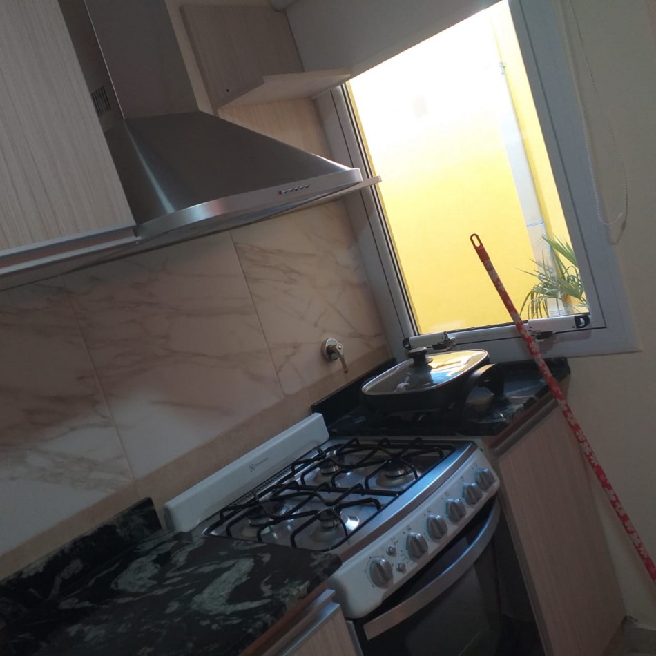 VENDO CASA AMPLIO LOTE EXCELENTE ZONA 