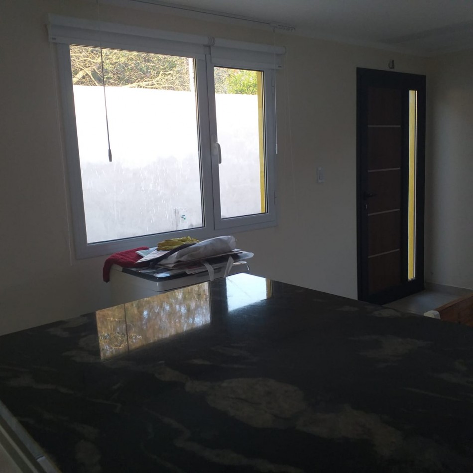 VENDO CASA AMPLIO LOTE EXCELENTE ZONA 