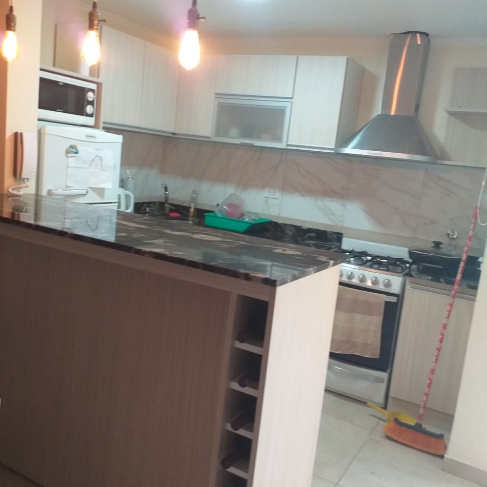 VENDO CASA AMPLIO LOTE EXCELENTE ZONA 
