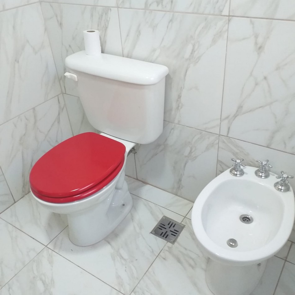 VENDO CASA AMPLIO LOTE EXCELENTE ZONA 