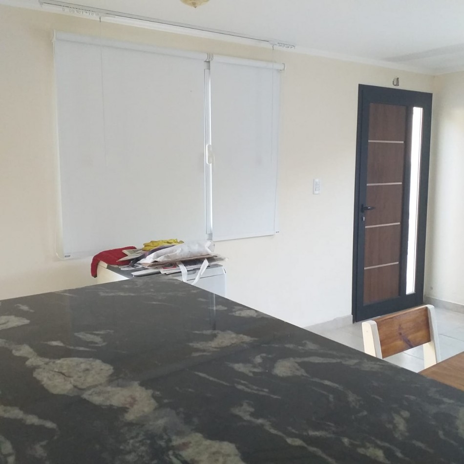 VENDO CASA AMPLIO LOTE EXCELENTE ZONA 