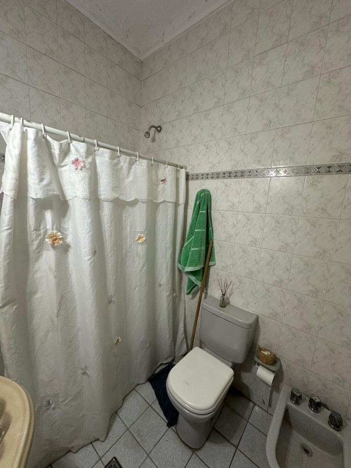 casa semi centrica de tres habitaciones APTA CREDITO 