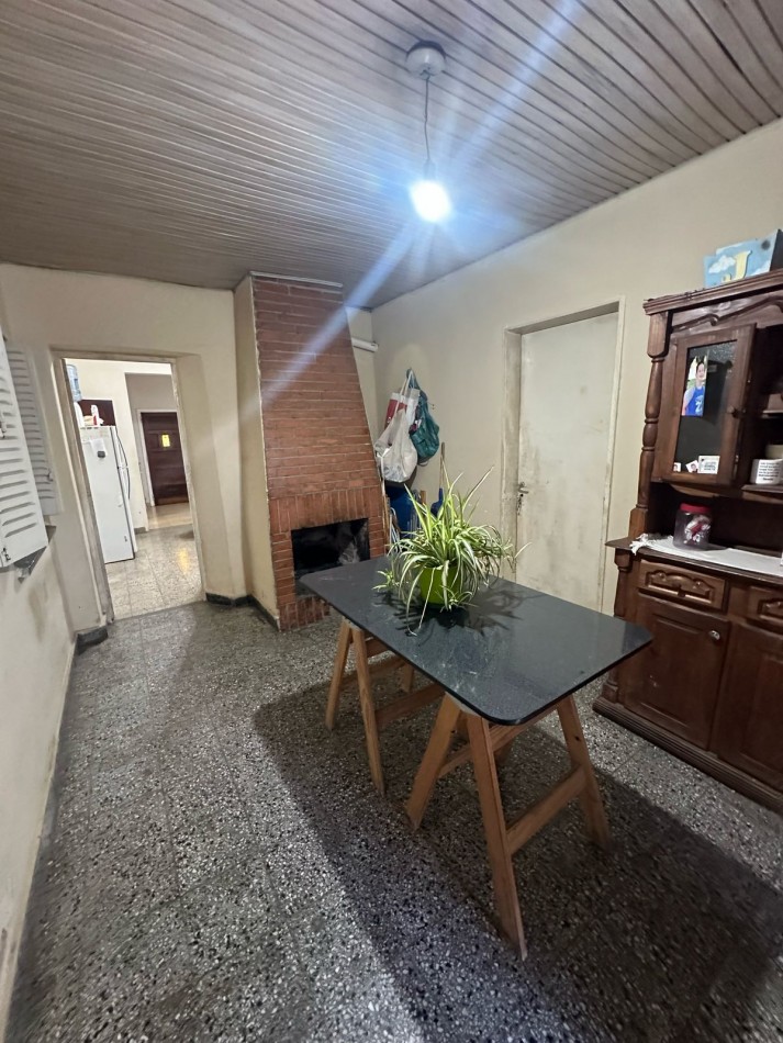 casa semi centrica de tres habitaciones APTA CREDITO 