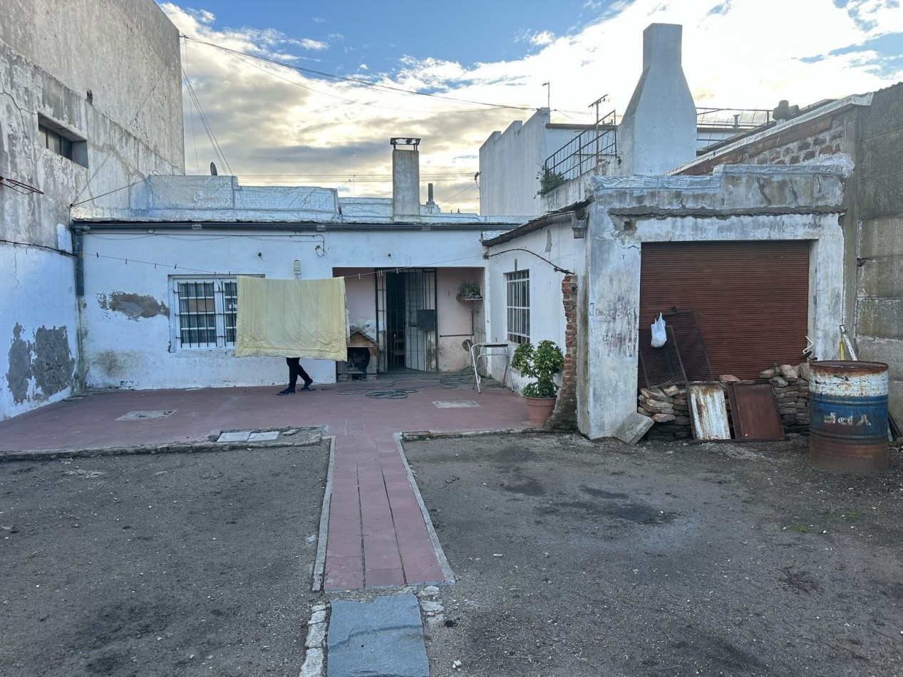 casa semi centrica de tres habitaciones APTA CREDITO 