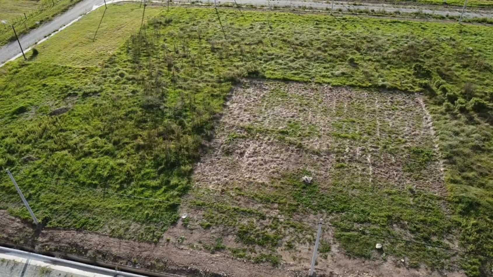 VENTA LOTE ZONA BARRIO GRADUADOS