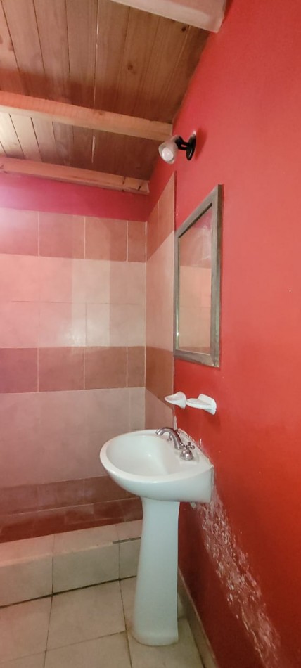 VENTA CASA EN PH 1 DORMITORIO + PATIO VERDE