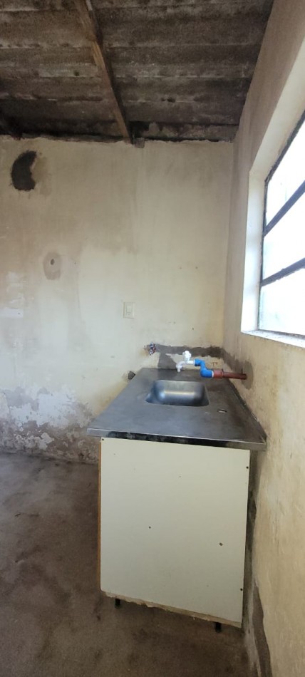 VENTA CASA EN PH 1 DORMITORIO + PATIO VERDE