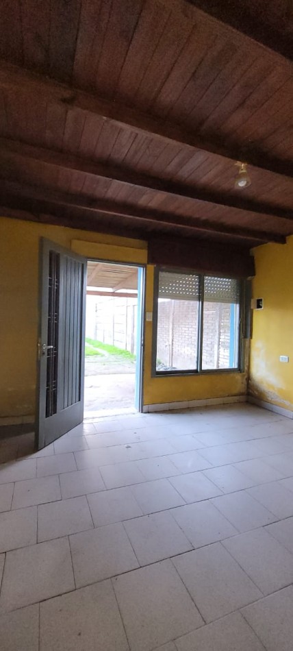 VENTA CASA EN PH 1 DORMITORIO + PATIO VERDE