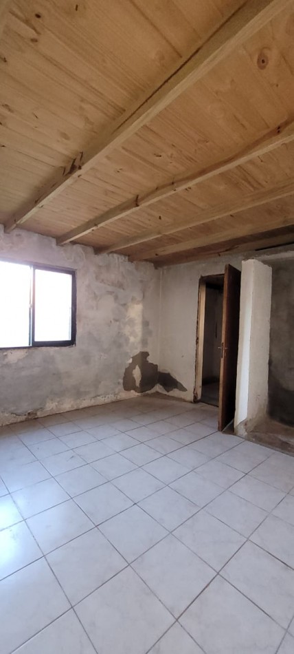 VENTA CASA EN PH 1 DORMITORIO + PATIO VERDE