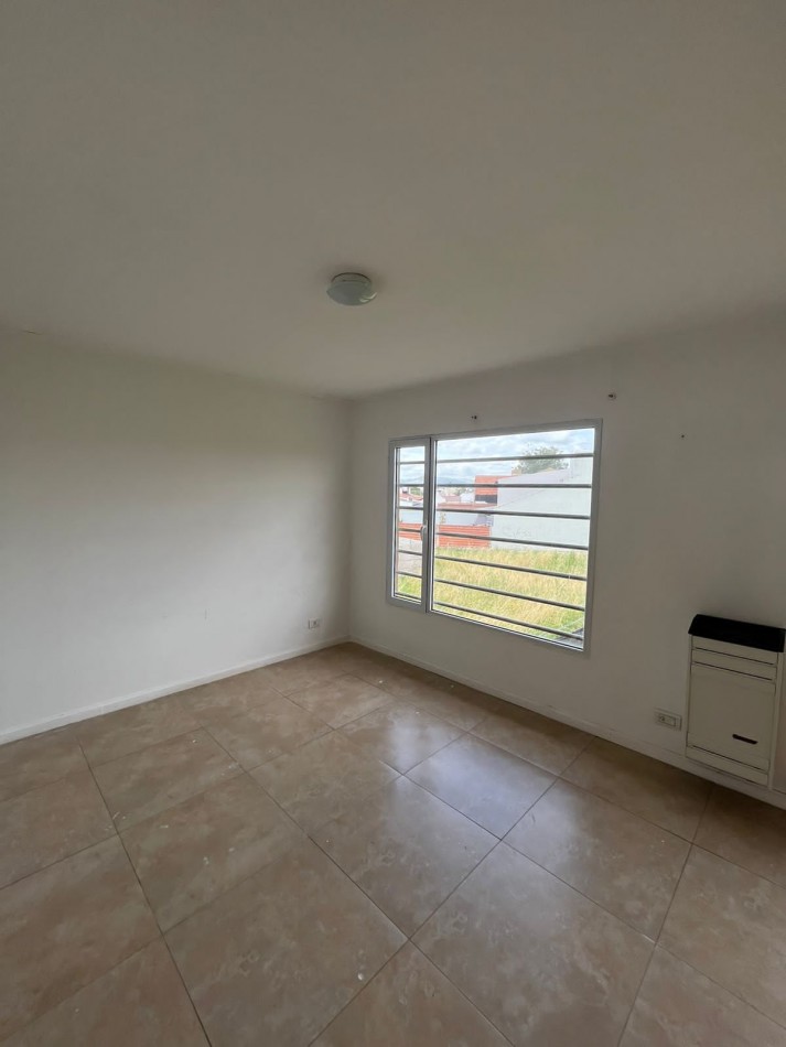 VENTA CASA BARRIO MIRAGE, 3 DORMITORIOS