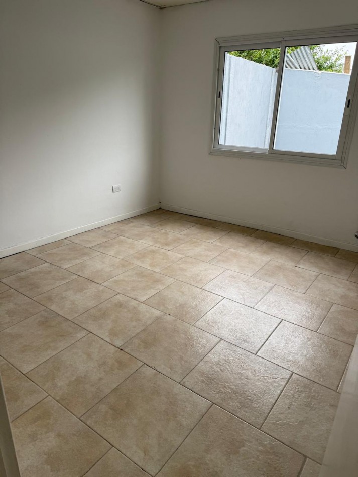 VENTA OPORTUNIDA CASA EN PH 2 DORMITORIOS 