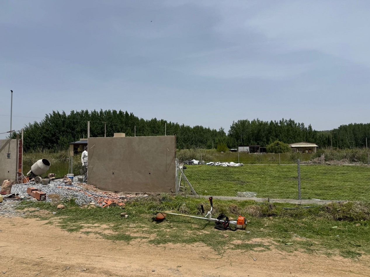 VENTA LOTE EN GARDEY CON PARRILLA + PILETA DE 9 X 3,50