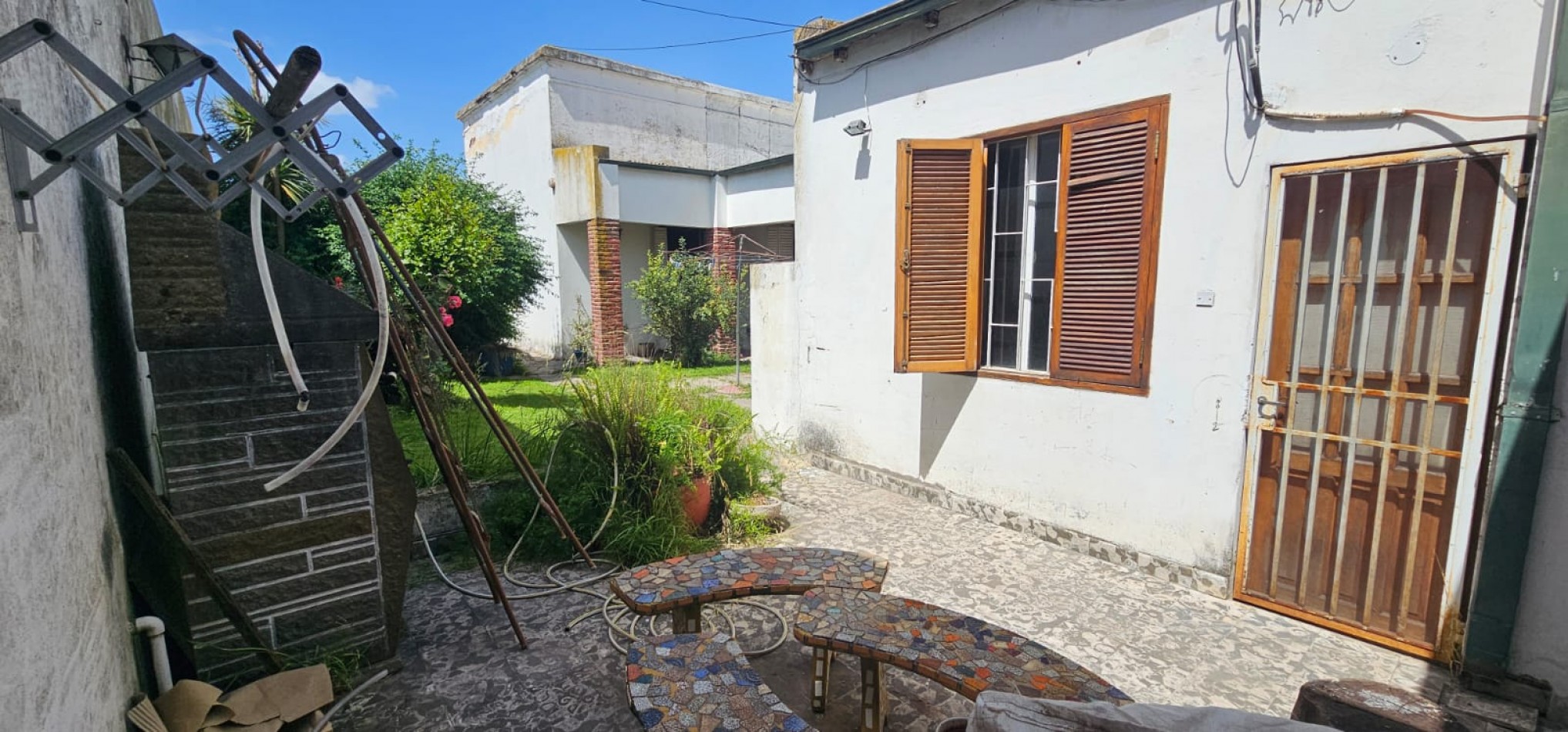 VENTA CASA 3 DORMITORIOS Y LOCAL AL FRENTE