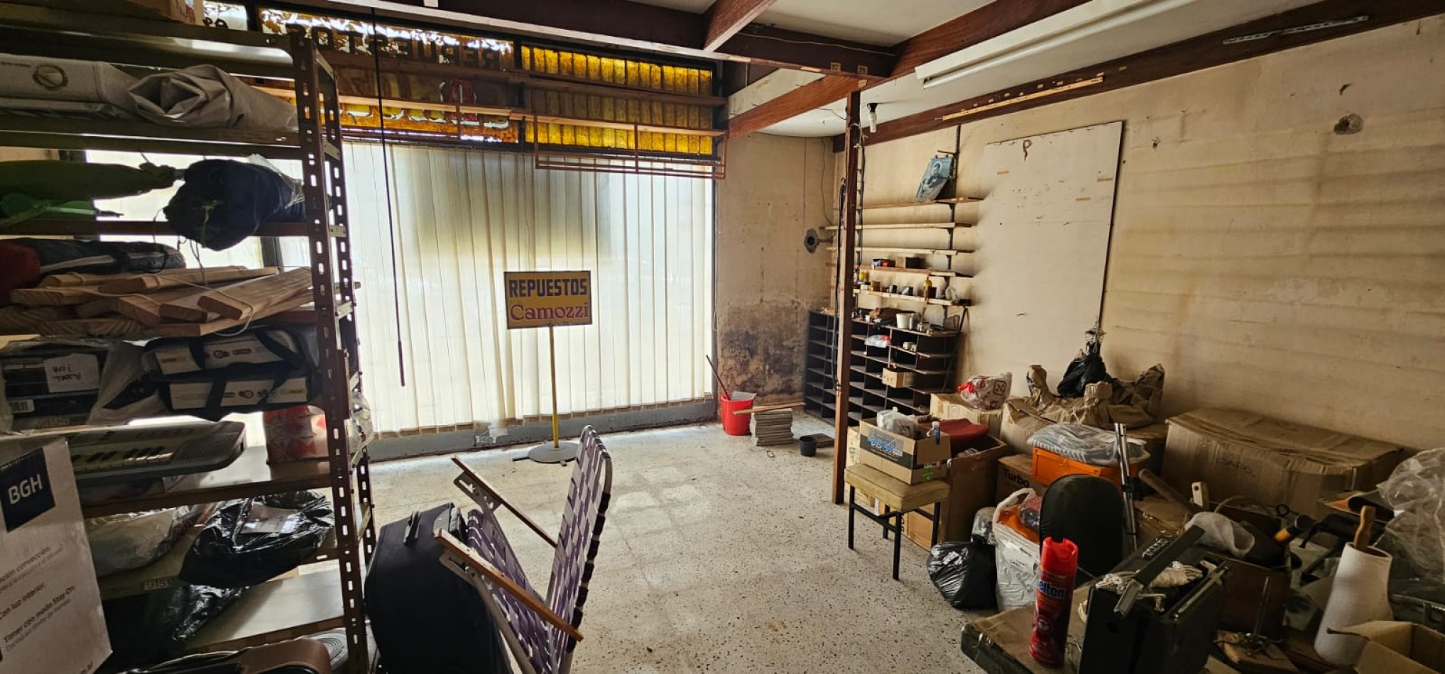 VENTA CASA 3 DORMITORIOS Y LOCAL AL FRENTE