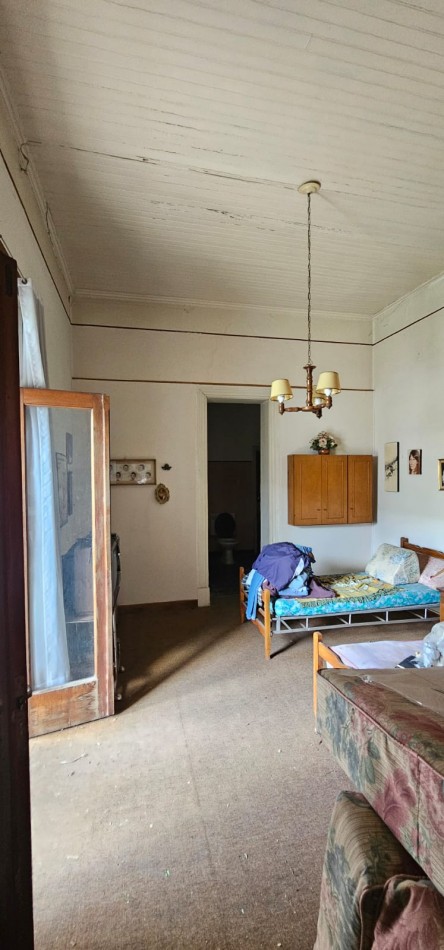 VENTA CASA 3 DORMITORIOS Y LOCAL AL FRENTE