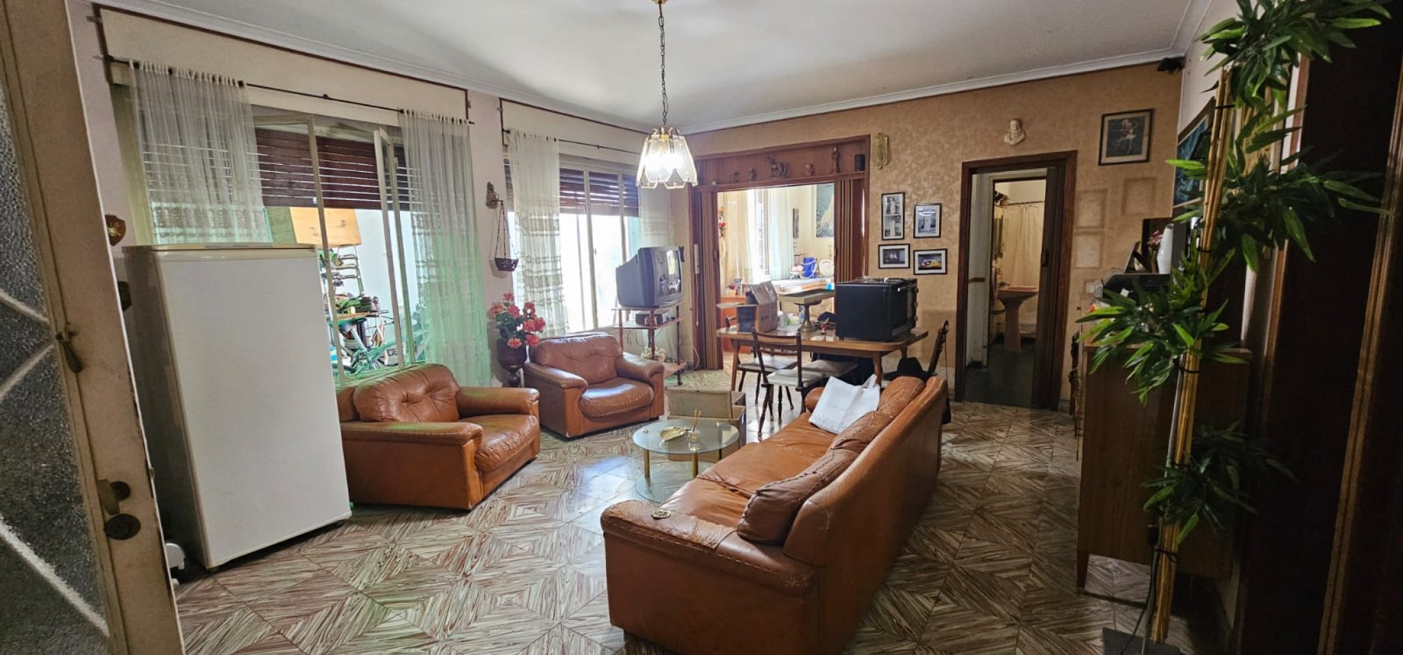 VENTA CASA 3 DORMITORIOS Y LOCAL AL FRENTE