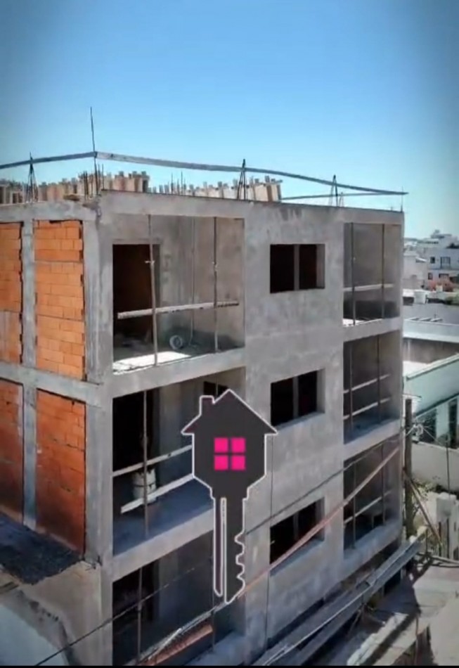 VENTA AL POZO DEPTOS DE 2 Y 3 AMBIENTES,  EN ZONA CEMICENTRICA 