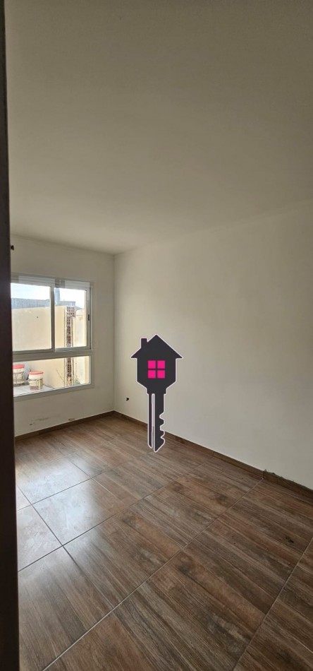 VENTA CASA 2 DORMITORIOS, PH AL FRENTE 