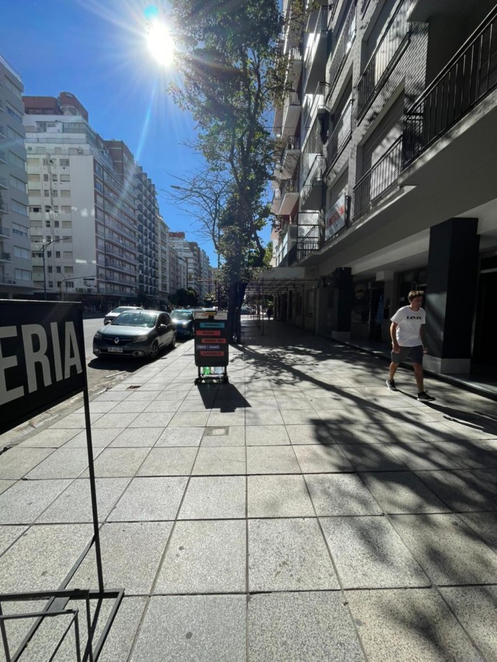 Local 65 m² en Av. Colon 1850 a metros de Plaza Colon