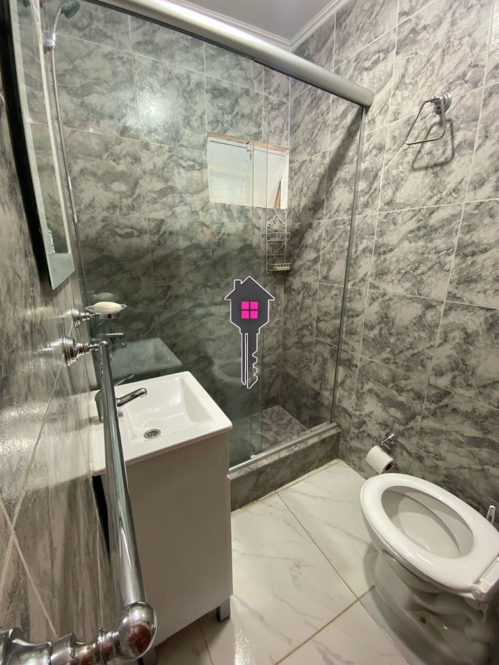 VENTA CASA QUINTA SOBRE LOTE DE 12X50