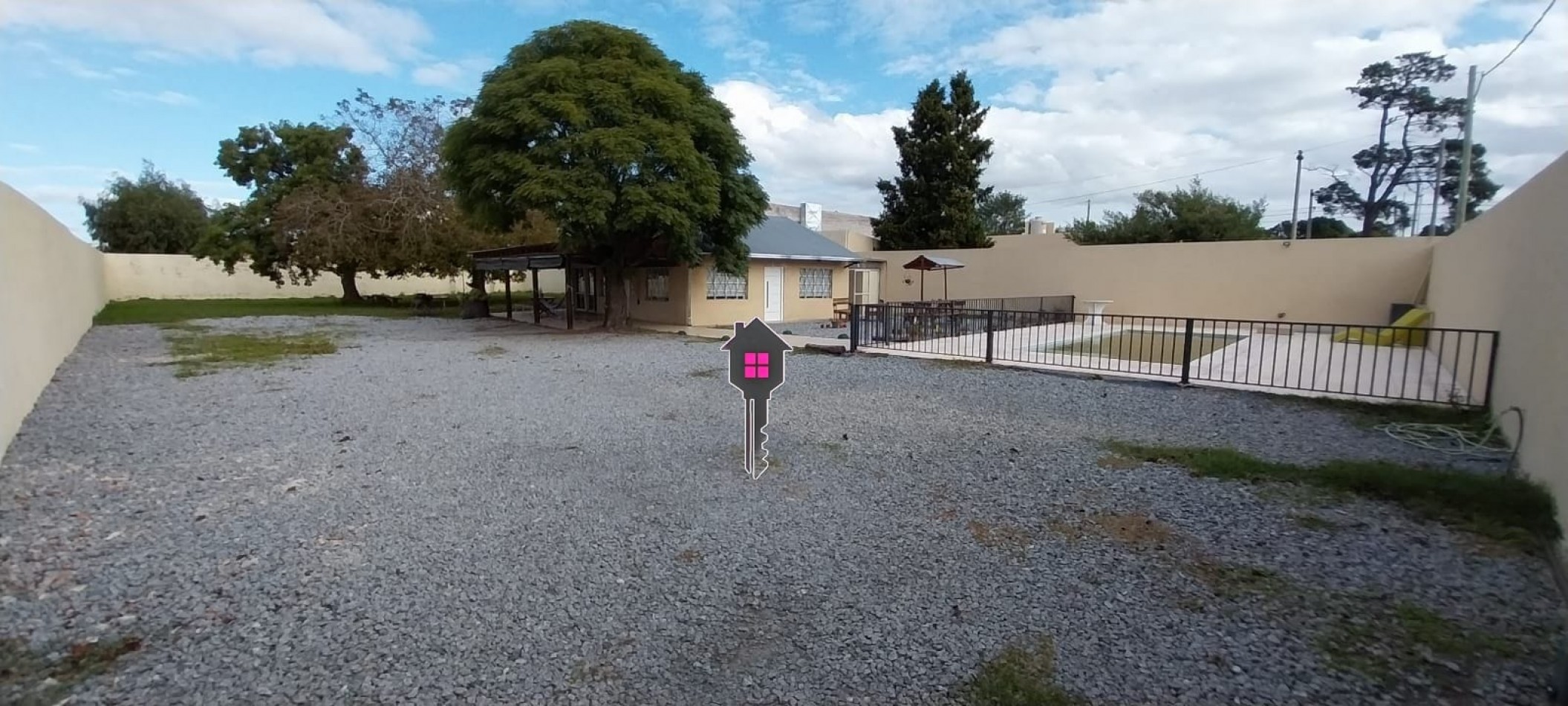 VENTA CASA QUINTA SOBRE LOTE DE 12X50