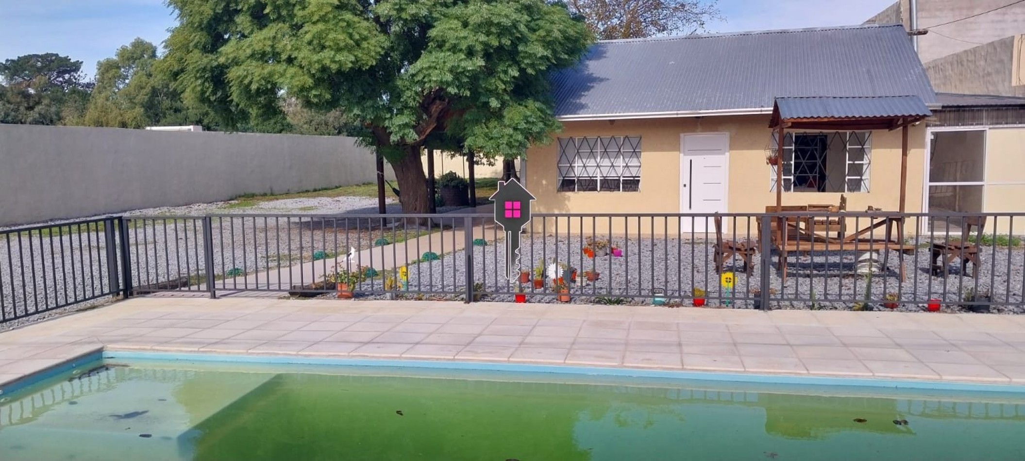 VENTA CASA QUINTA SOBRE LOTE DE 12X50