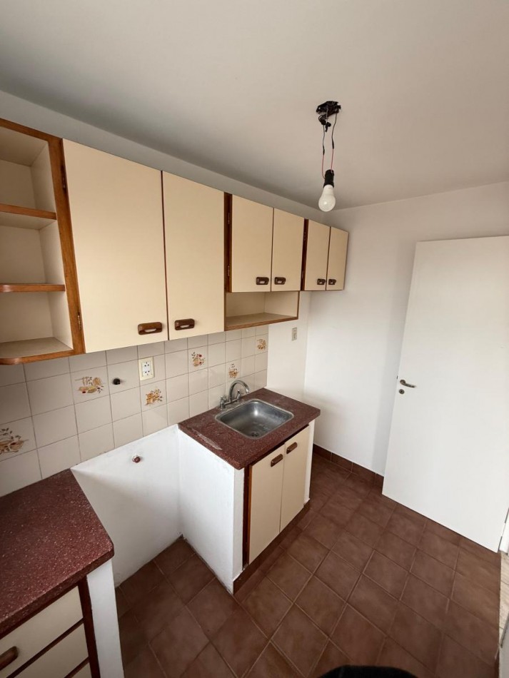 2 amb apto credito muy luminoso con espacio de cochera