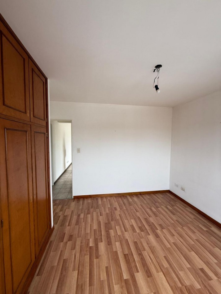 2 amb apto credito muy luminoso con espacio de cochera