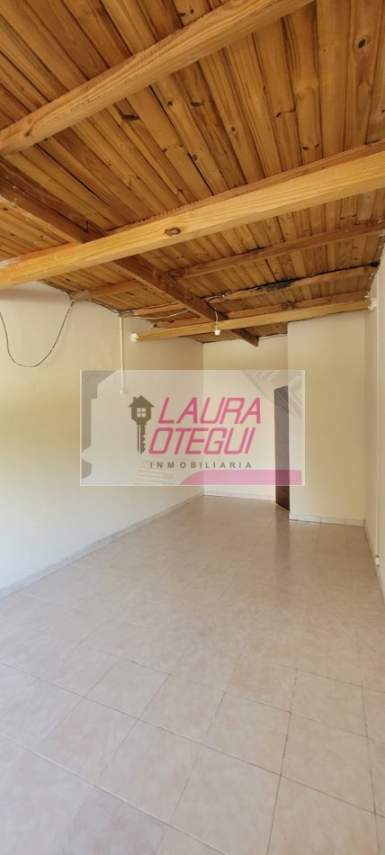 VENTA EN BLOCK, LOCAL + DEPTO DE 3 DORMITORIOS C/COCHERA EN AVENIDA PRINCIPAL 