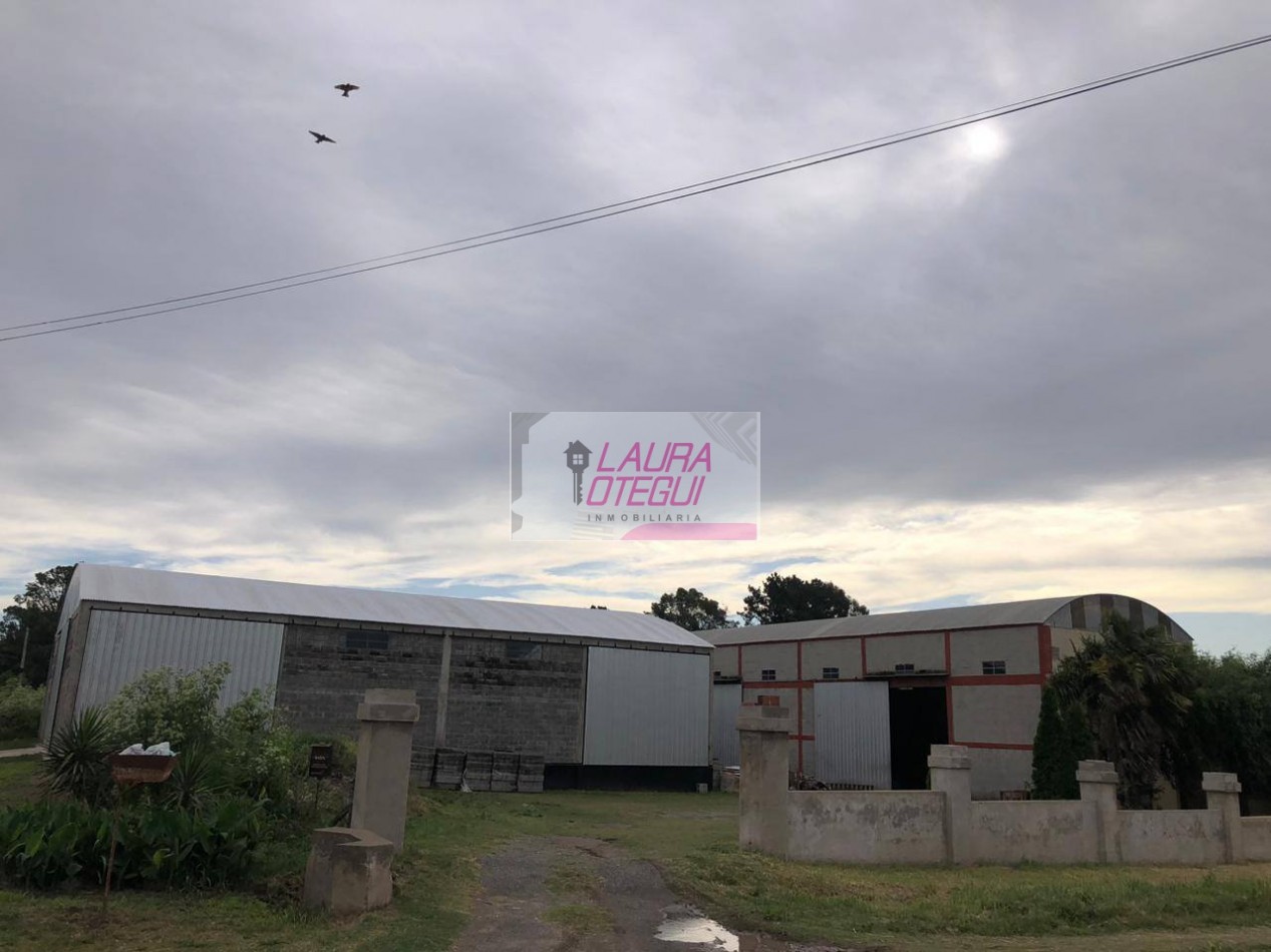 venta complejo industrial galpones y vivienda