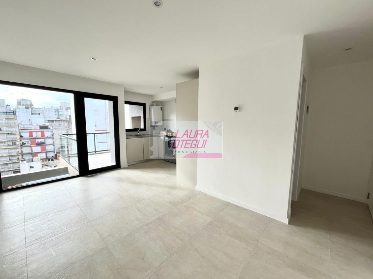 2 ambientes a estrenar con balcon y cochera en Guemes