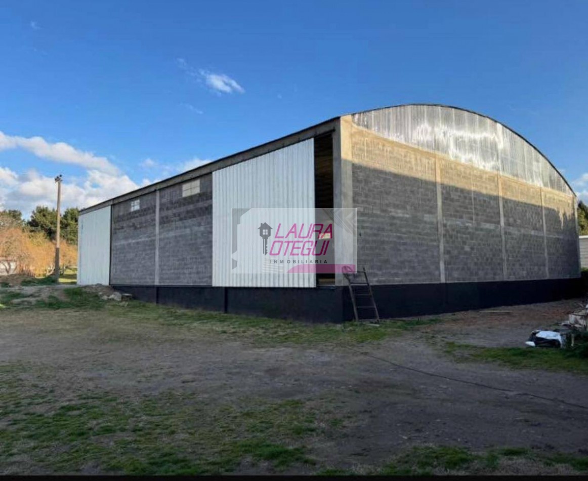venta complejo industrial galpones y vivienda
