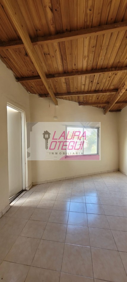 VENTA EN BLOCK, LOCAL + DEPTO DE 3 DORMITORIOS C/COCHERA EN AVENIDA PRINCIPAL 