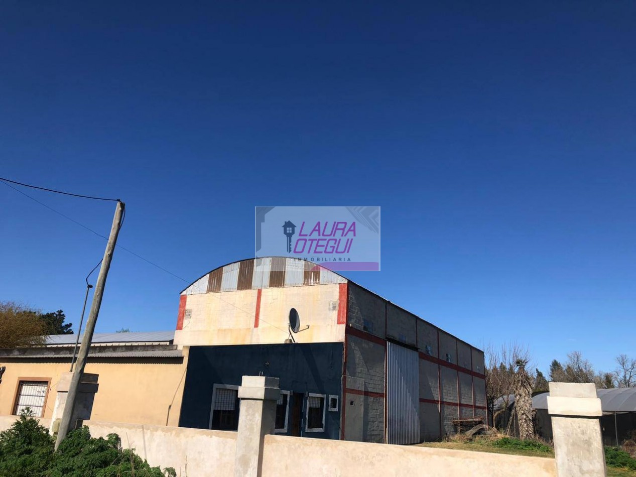 venta complejo industrial galpones y vivienda
