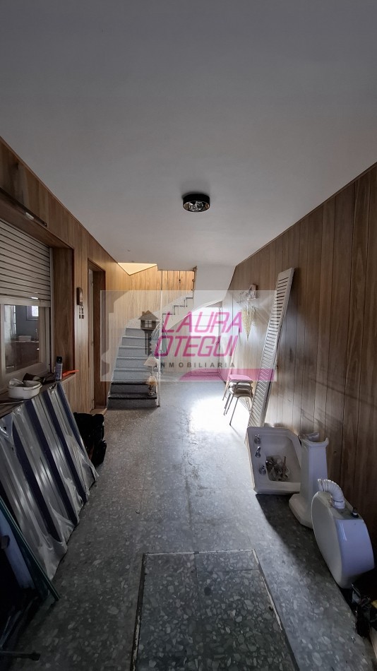 VENTA - Casa de 3 Dormitorios (1 en Suite) con Garaje y Amplio Espacio Multifuncion