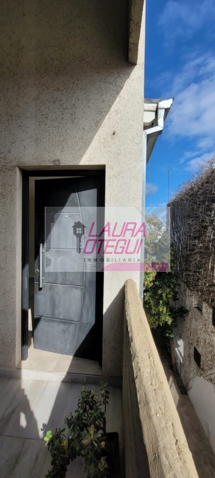 VENTA DEPTO 1 DORMITORIO C/COCHERA, ZONA SEMI CENTRICA 