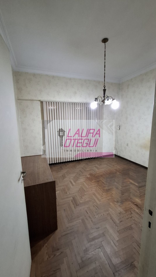 VENTA - Casa de 3 Dormitorios (1 en Suite) con Garaje y Amplio Espacio Multifuncion