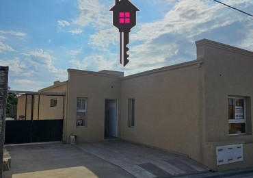 VENTA CASA 2 DORMITORIOS, PH AL FRENTE 